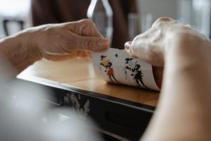 Παίξε με τα Χαρτιά Που Σου Έτυχαν…